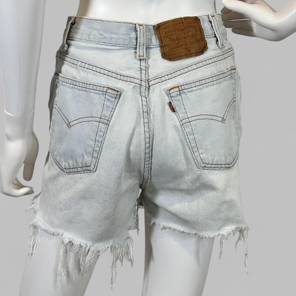 Vintage USA Levi's 501 Cut-Off Denim Shorts 11S Light Wash Distressed‎ Y2K